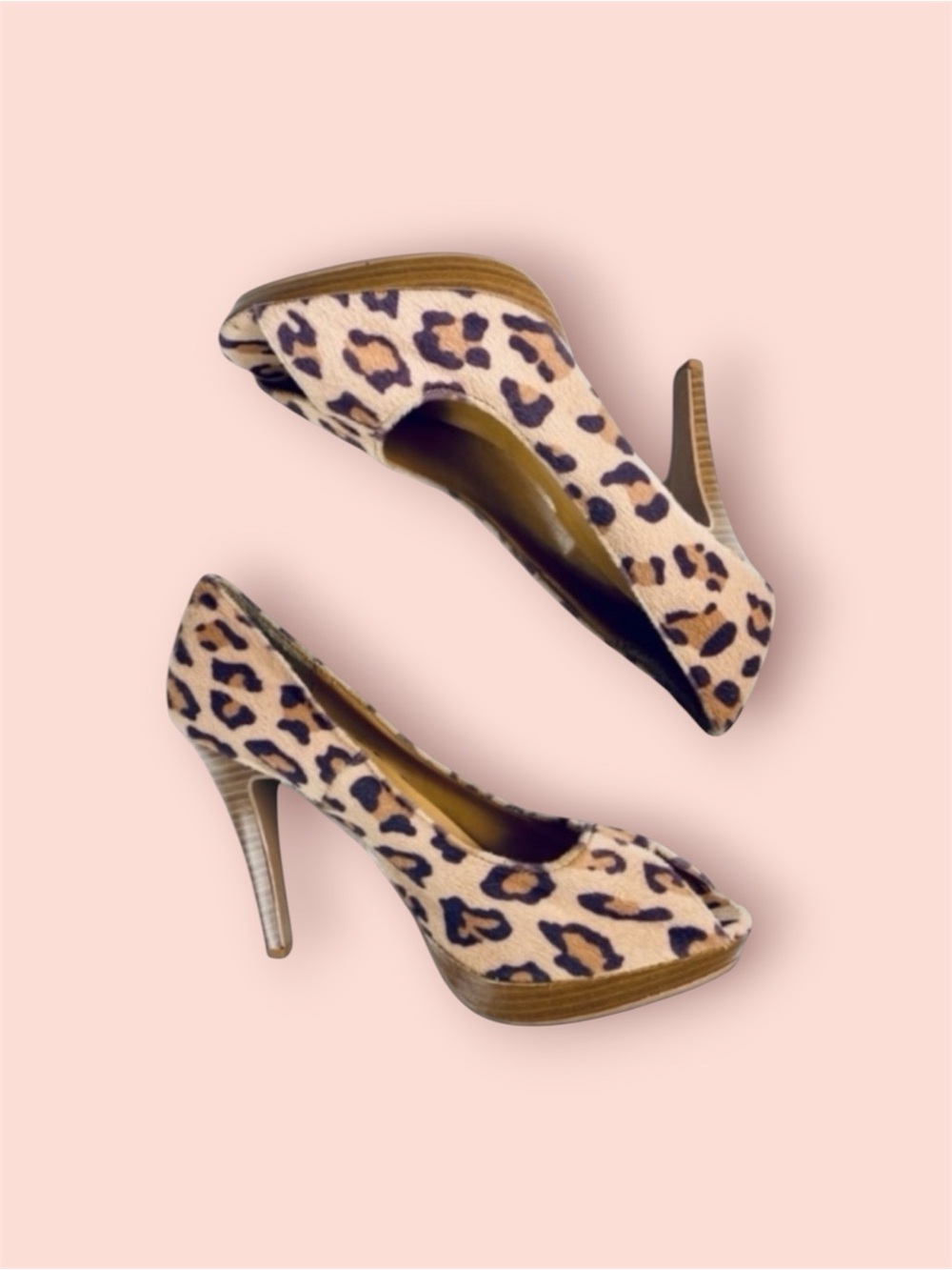 Splash textured cheetah print peep toe heels size 8.5